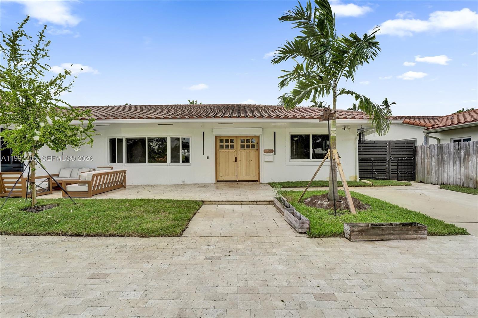 3350 N 40th St, Hollywood FL 33021 photo 2