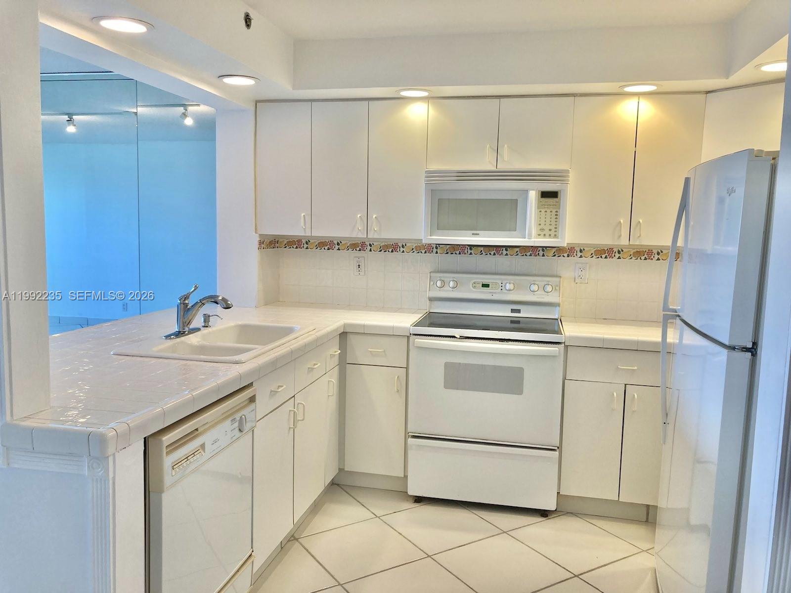 2555 Collins Ave # 1707, Miami Beach FL 33140 photo 5