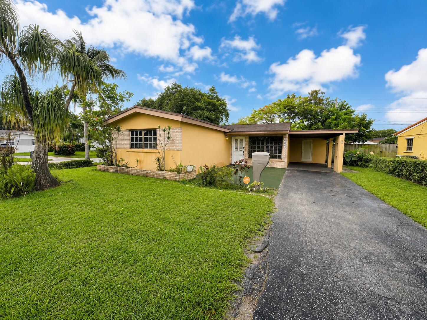 6600 Allen Street, Hollywood FL 33024 photo 2