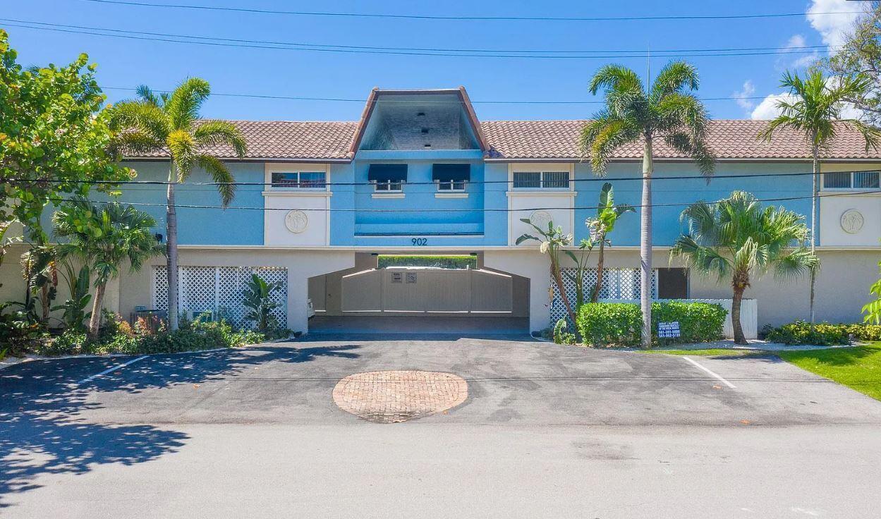 902 Palm Avenue Unit 4, Boca Raton FL 33432