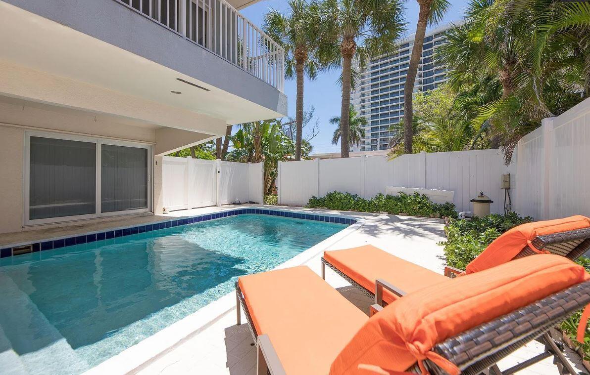 902 Palm Avenue Unit 4, Boca Raton FL 33432 photo 4
