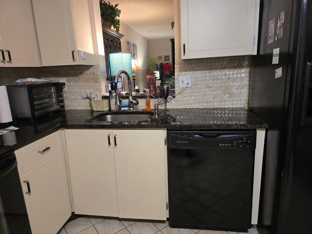 7300 Lake Cir Drive # 404, Margate FL 33063