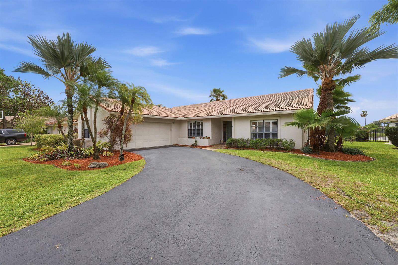 10108 NW 1st Manor, Coral Springs FL 33071 photo 2