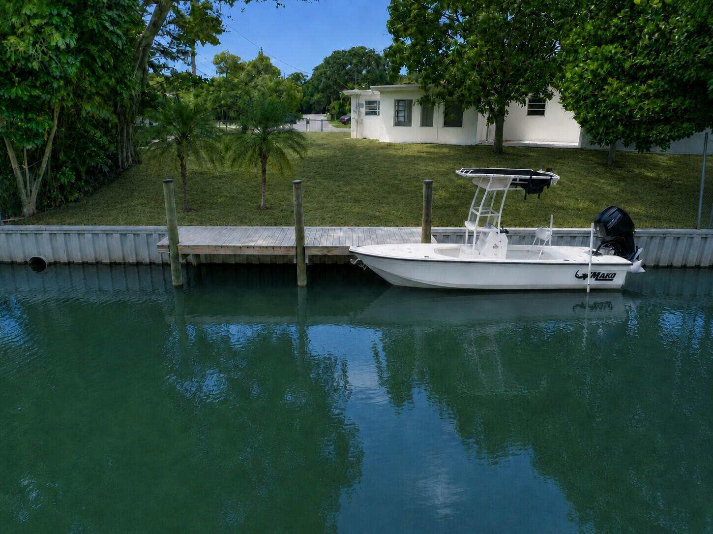 7500 W Lake Drive, Lake Clarke Shores FL 33406