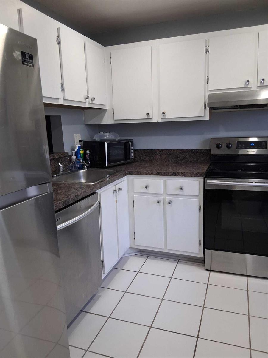 3161 NW 47th Terrace # 111, Lauderdale Lakes FL 33319 photo 3