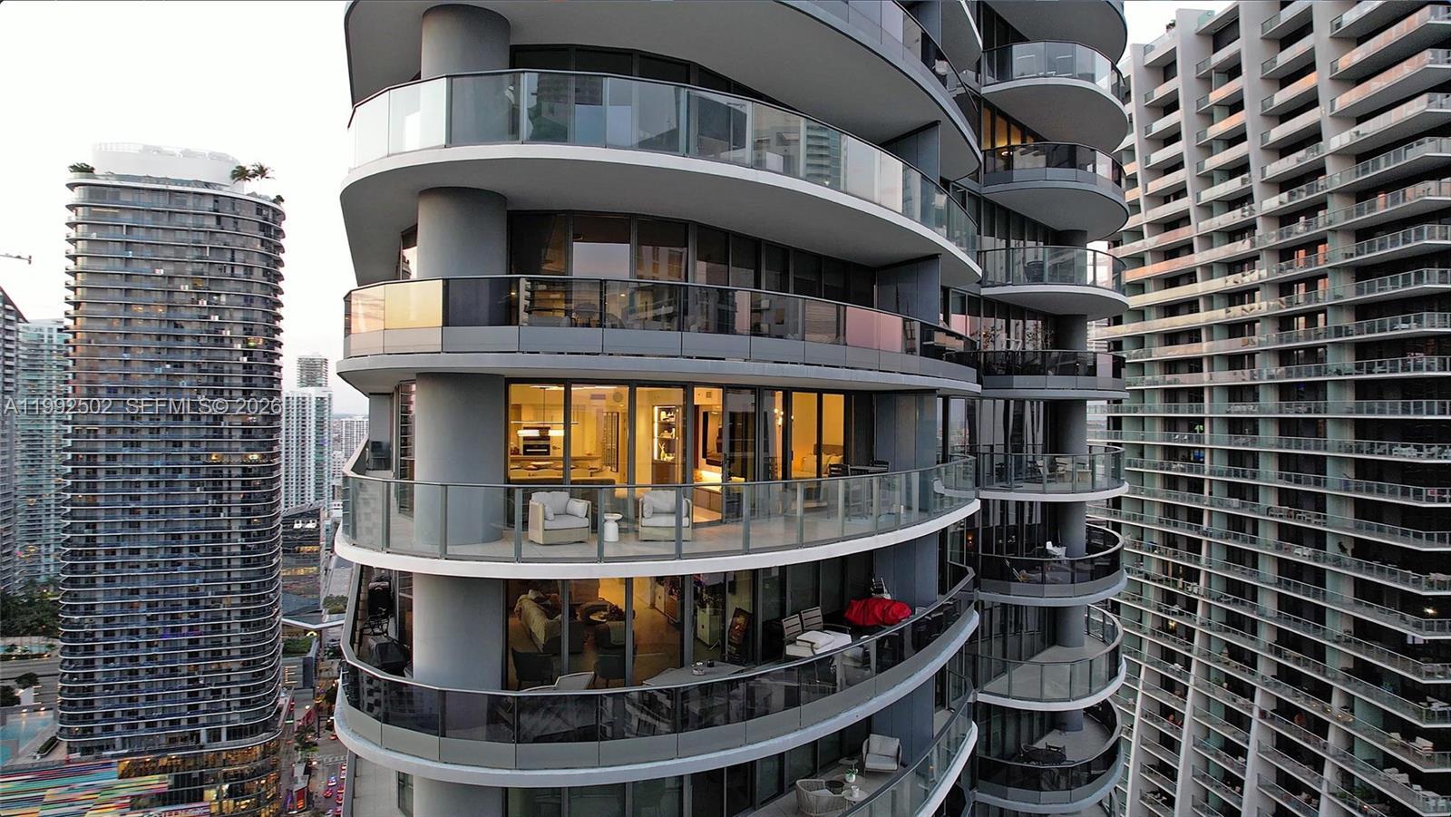 1000 Brickell Plz # 3702, Miami FL 33131 photo 3
