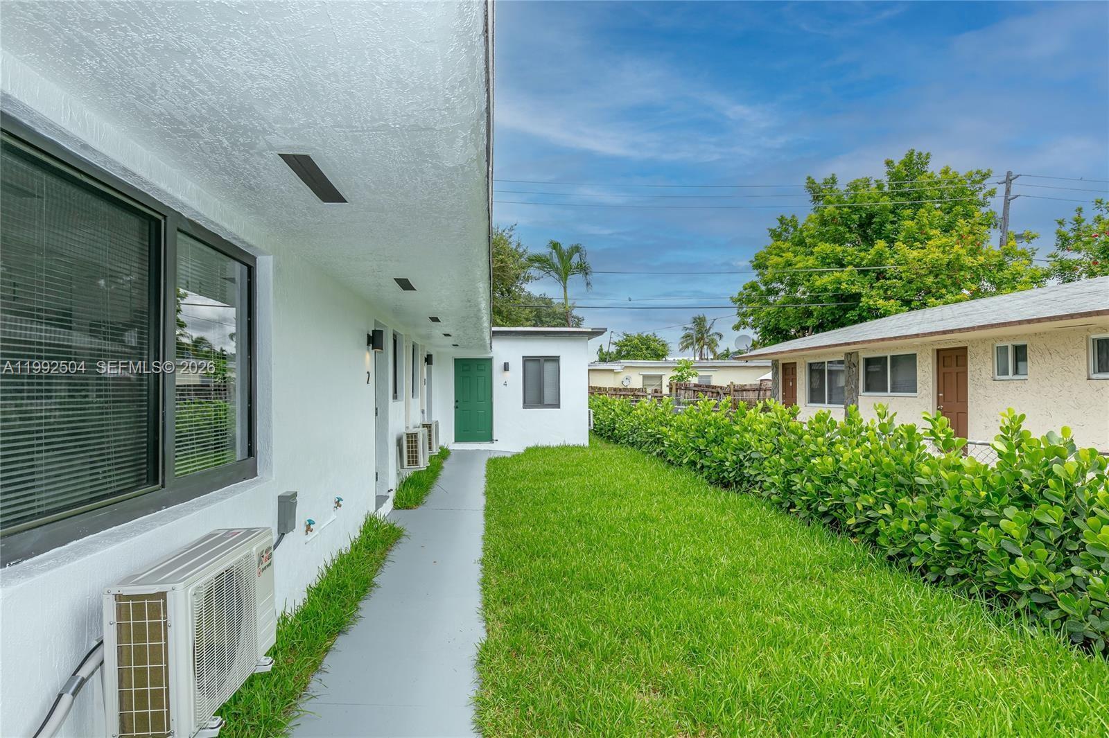 6125 SW 40th Ct, Miramar FL 33023 photo 3