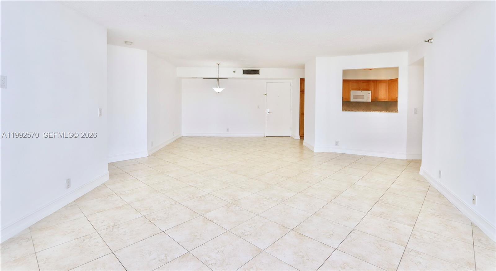 3500 Mystic Pointe Dr # 1207, Aventura FL 33180 photo 2