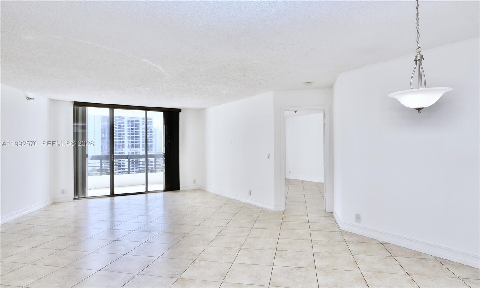 3500 Mystic Pointe Dr # 1207, Aventura FL 33180 photo 3