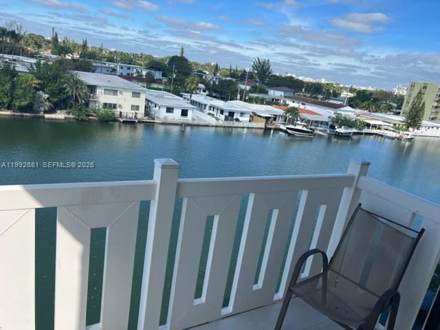 7900 Tatum Waterway Dr # 503, Miami Beach FL 33141 photo 2