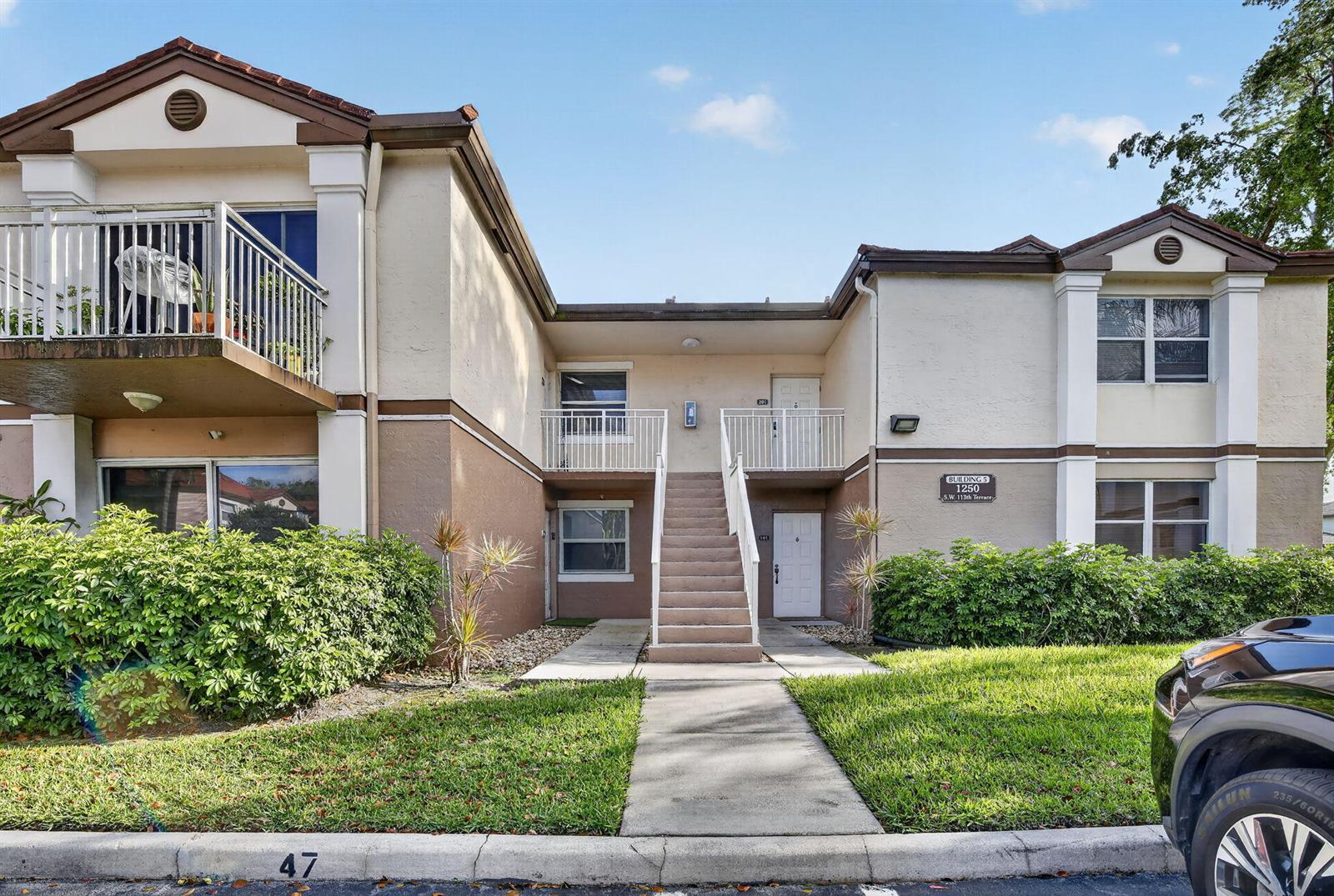 1250 SW 113th Terrace # 201, Pembroke Pines FL 33025