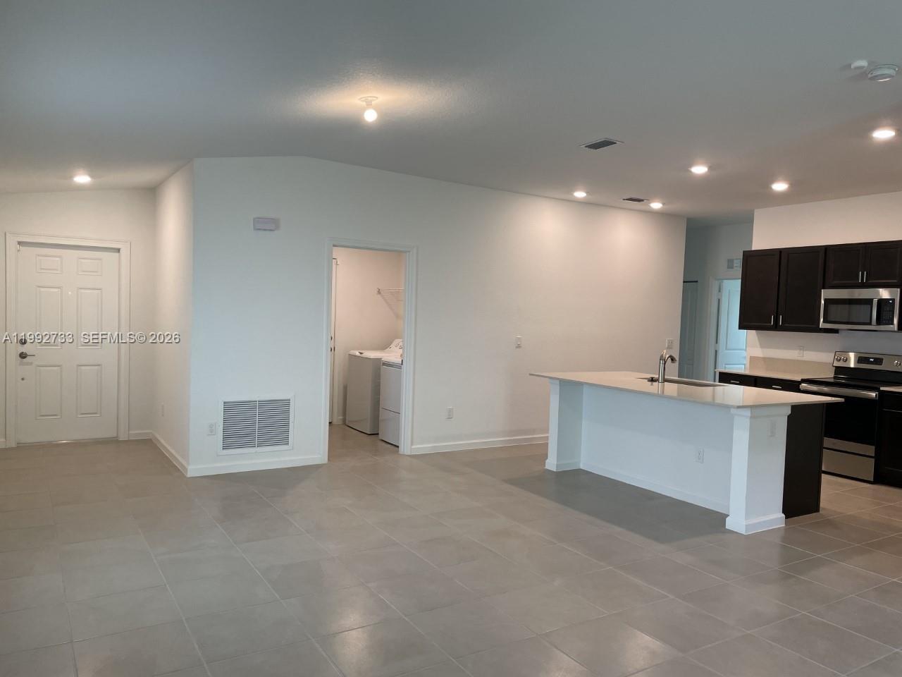 Fort Pierce, FL 34947 photo 2