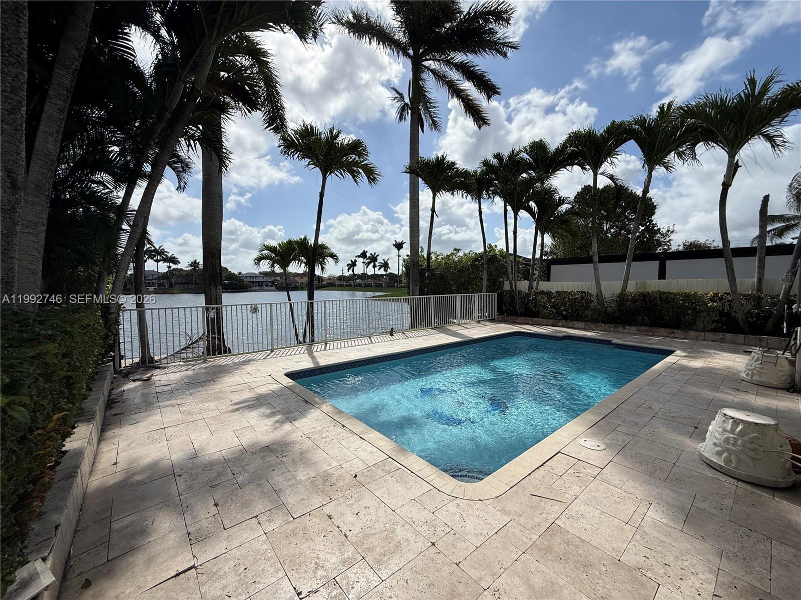 5513 SW 164th Ct, Miami FL 33185 photo 2