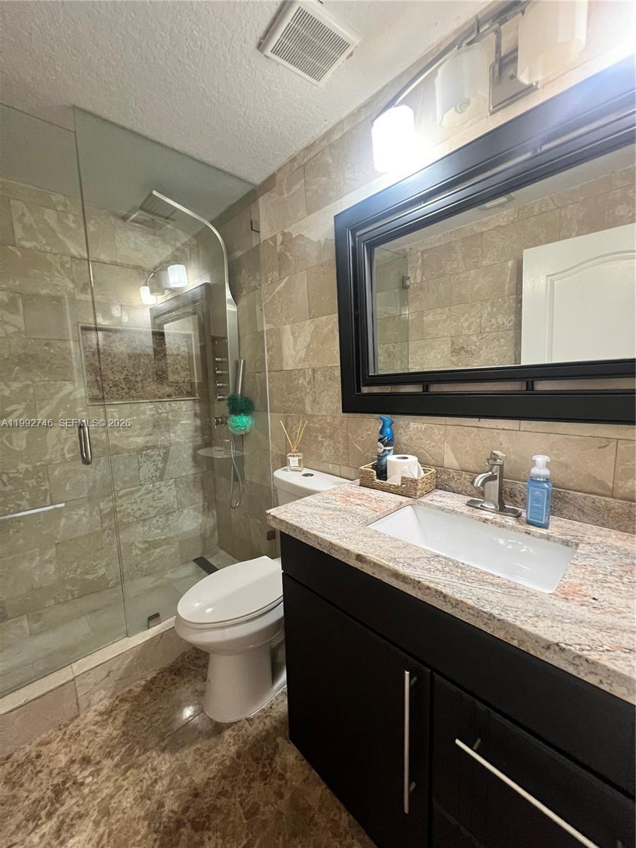 5513 SW 164th Ct, Miami FL 33185 photo 5