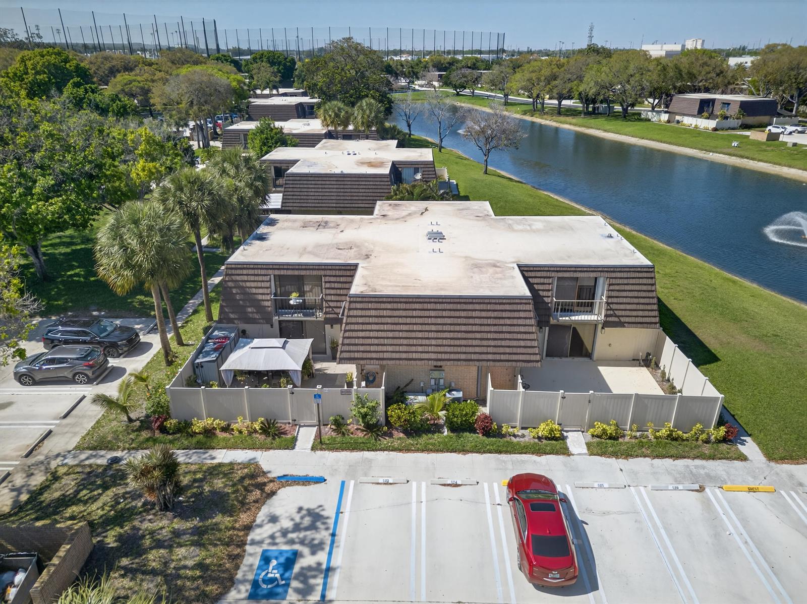 7811 78th Way, West Palm Beach FL 33407 photo 2