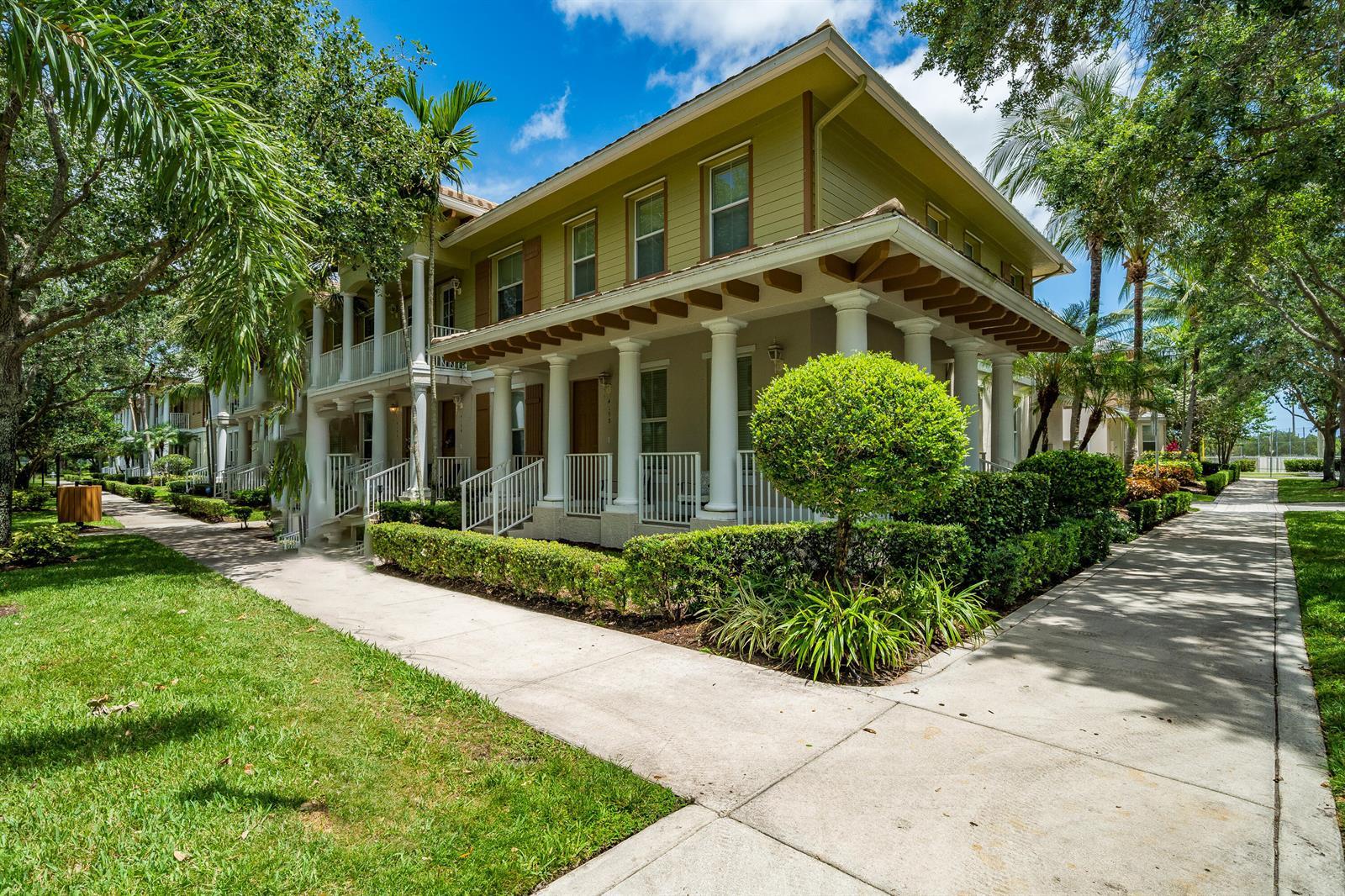 4198 Saint Lukes Lane, Jupiter FL 33458