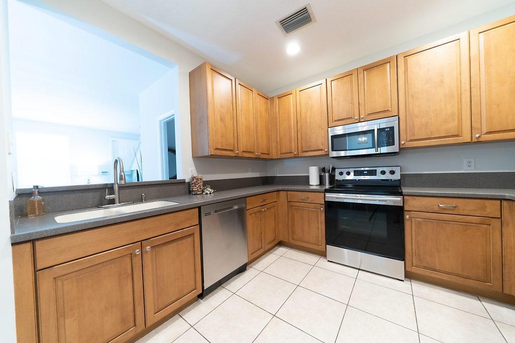 4198 Saint Lukes Lane, Jupiter FL 33458 photo 4