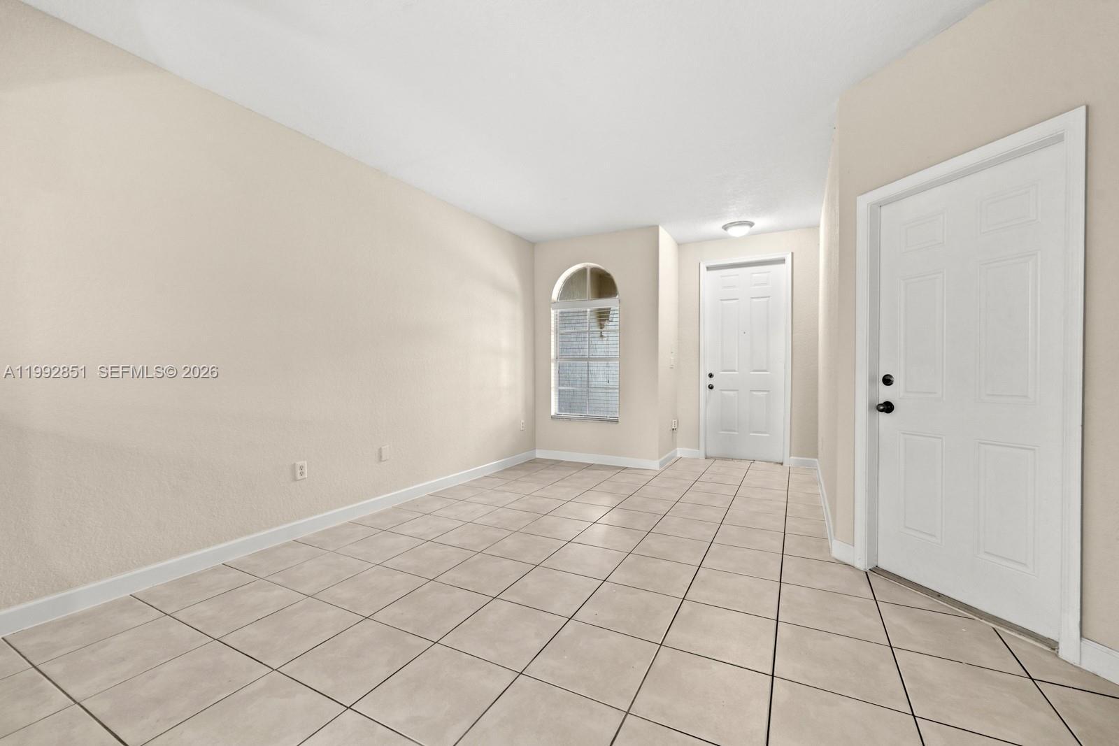 2411 SE 14th St, Homestead FL 33035 photo 4