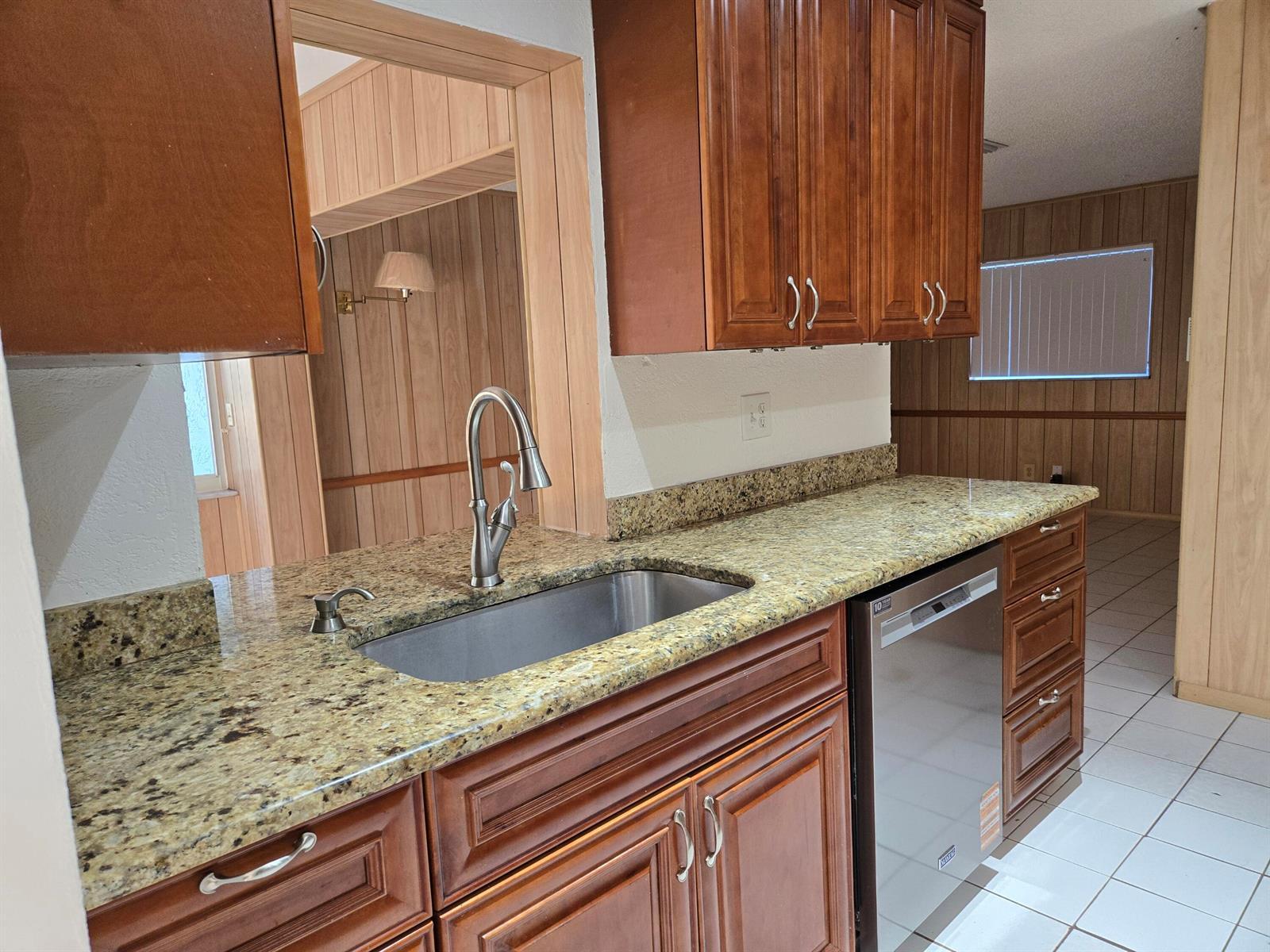 1320 NW 82nd Avenue, Plantation FL 33322 photo 5