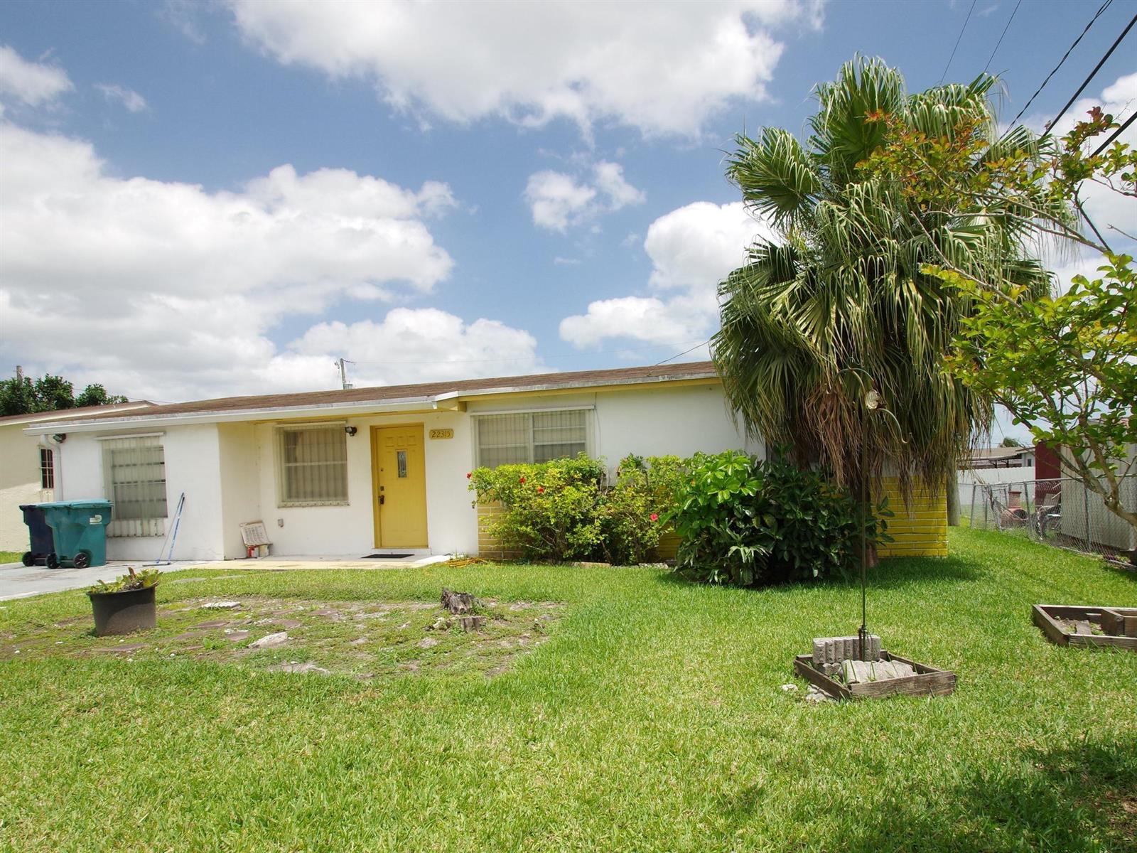 22315 SW 108th Court, Miami FL 33170 photo 4