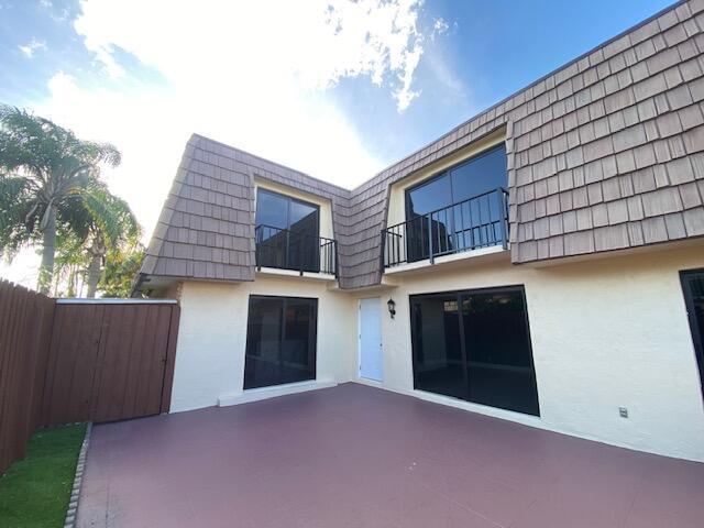 594 Springdale Circle # d, Palm Springs FL 33461 photo 2