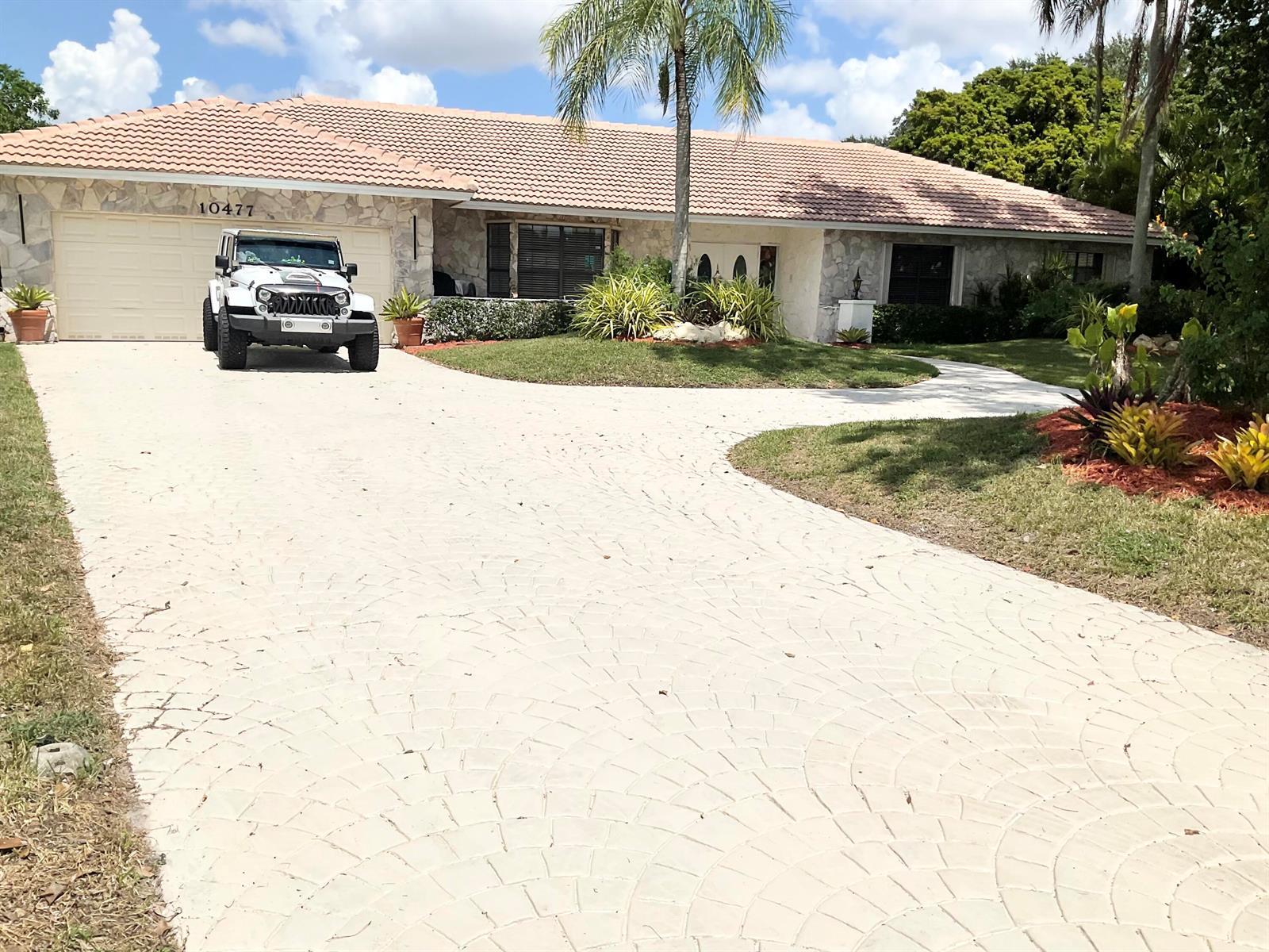 10477 NW 4th Street, Coral Springs FL 33071