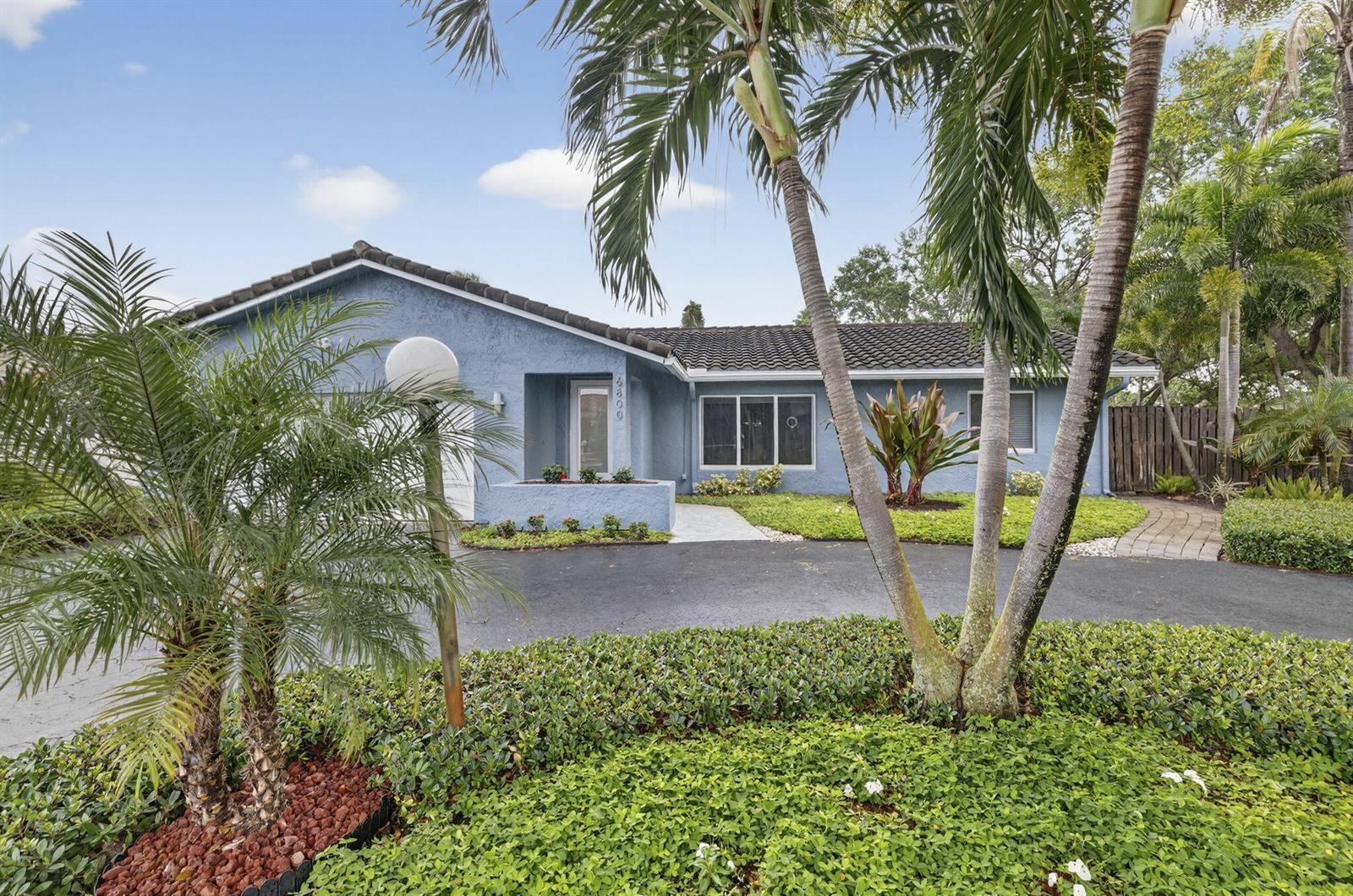 6800 NW 24th Terrace, Fort Lauderdale FL 33309