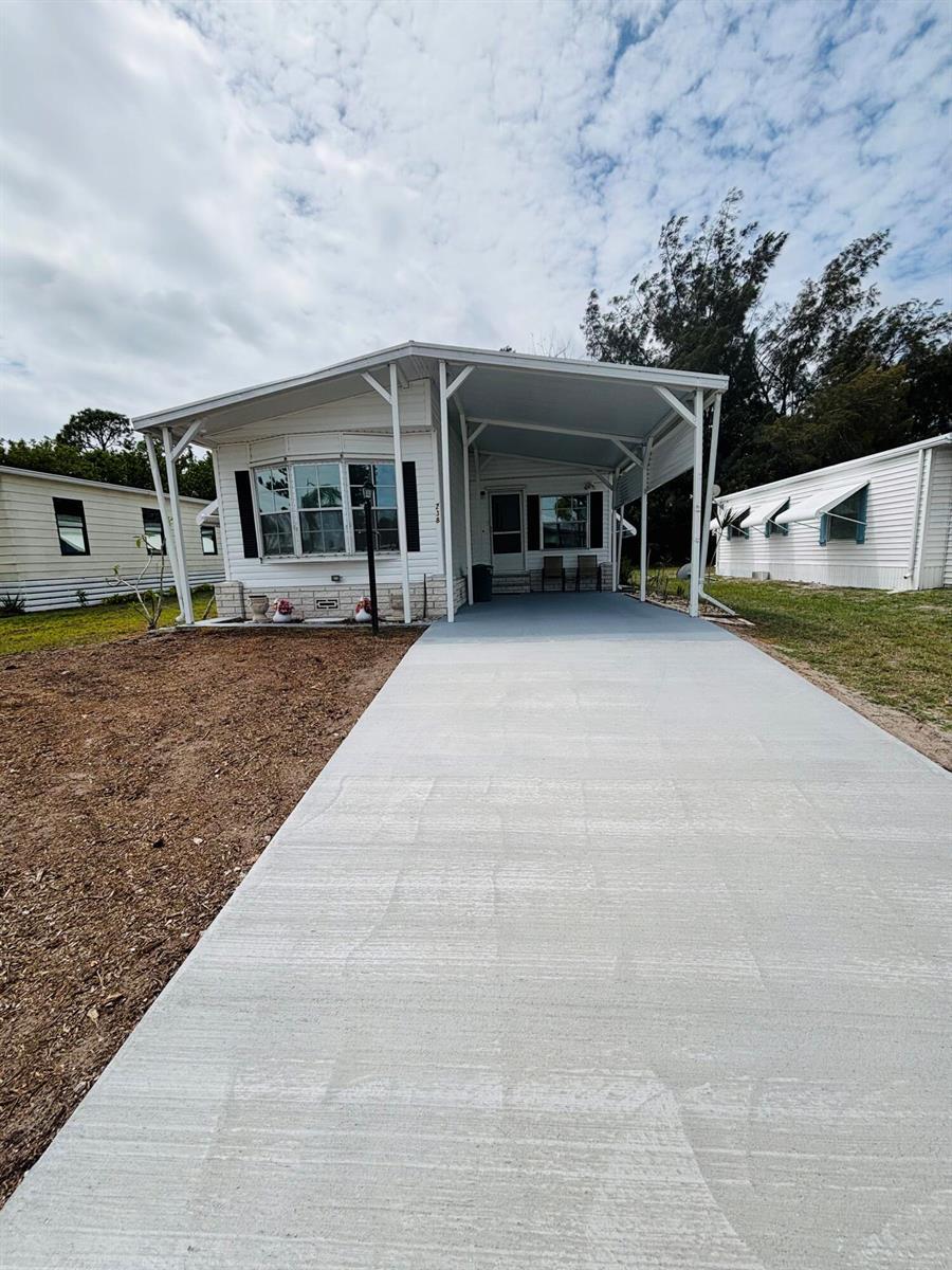 238 W Caribbean, Port St. Lucie FL 34952