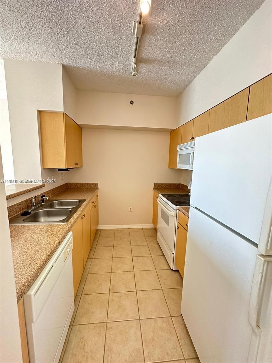West Palm Beach, FL 33401 photo 2