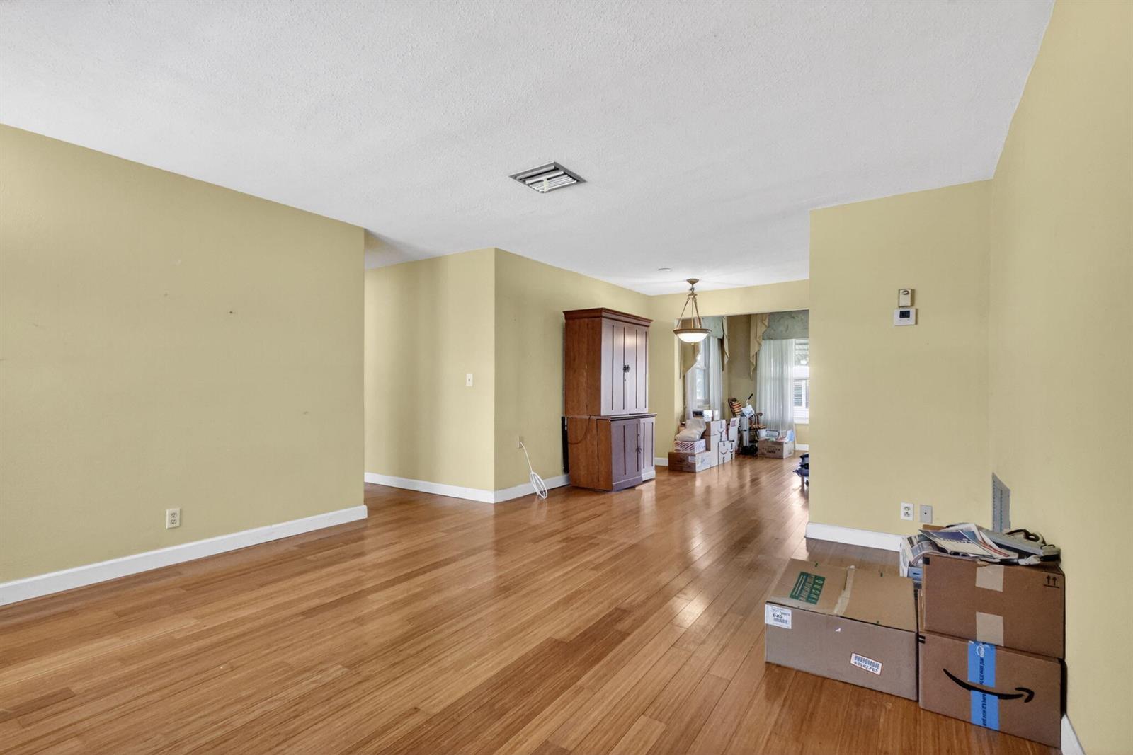 1104 W Ocean Avenue, Boynton Beach FL 33426 photo 5