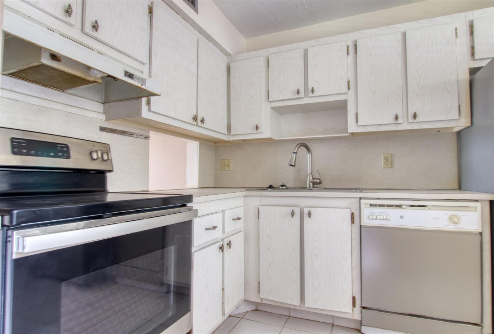 4832 Esedra Court # 204, Lake Worth FL 33467 photo 2
