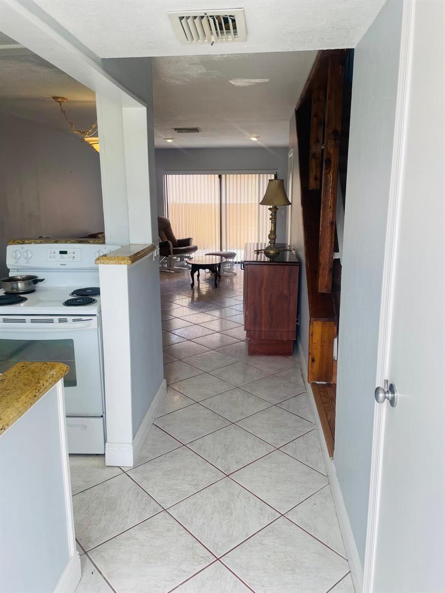 139 Sparrow Drive # 2c, Royal Palm Beach FL 33411 photo 3