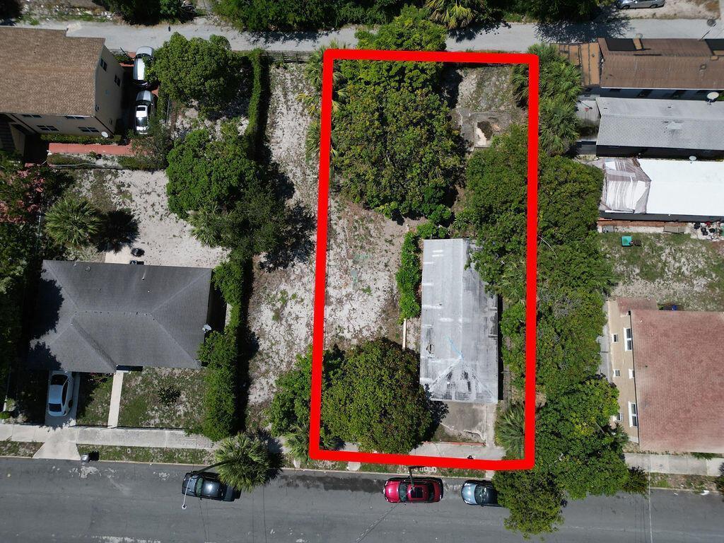 807 7th Street, West Palm Beach FL 33401 photo 2