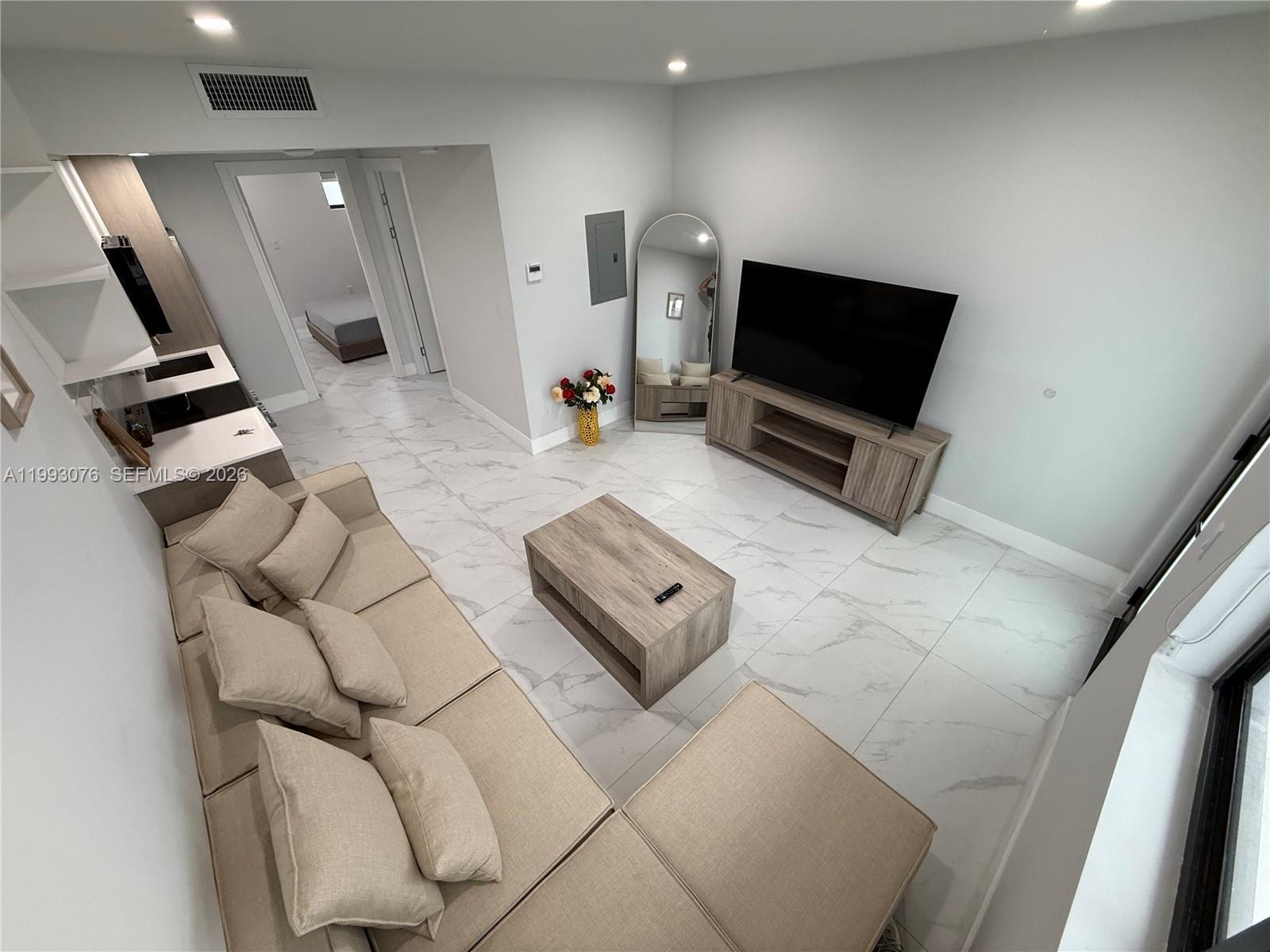 944 Jefferson Ave # 15, Miami Beach FL 33139 photo 2