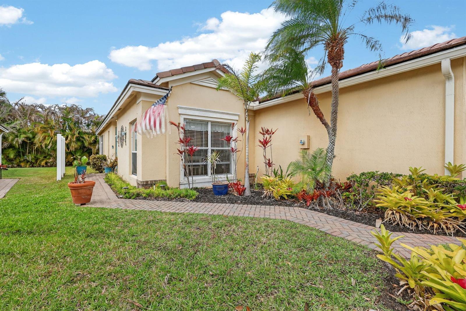 9724 SW Eastbrook Circle, Port St. Lucie FL 34987 photo 2