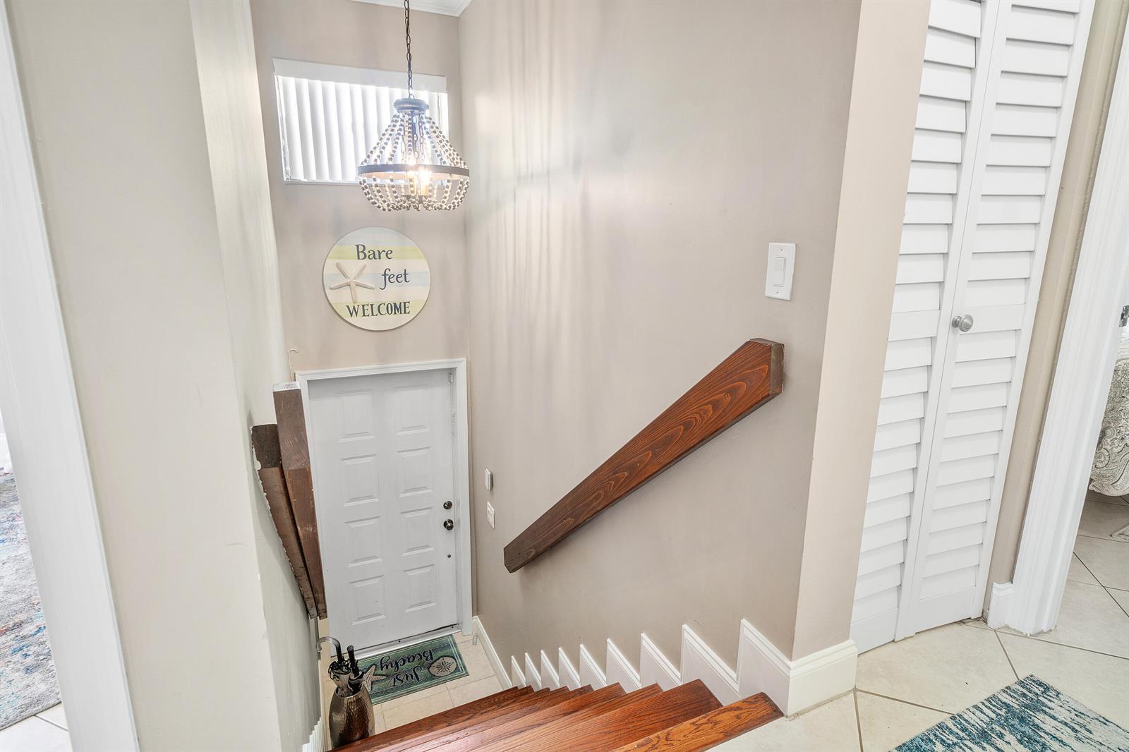 312 Liberty Court, Deerfield Beach FL 33442 photo 3