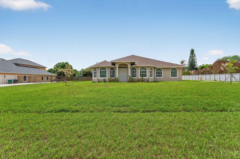 376 SW Paar Drive, Port St. Lucie FL 34953