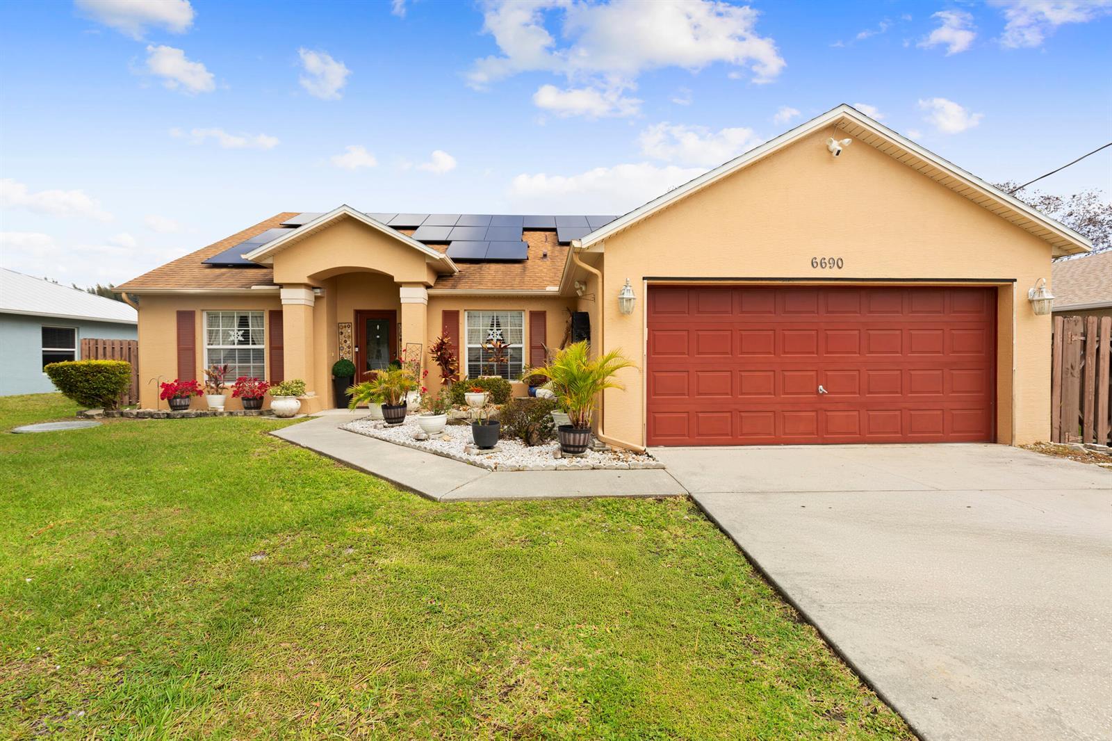 6690 NW Pinson Court, Port St. Lucie FL 34983