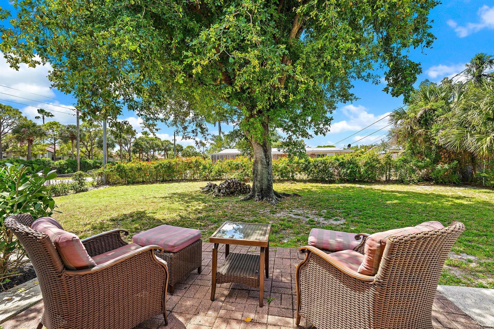 12015 Colony Avenue, Palm Beach Gardens FL 33410 photo 2