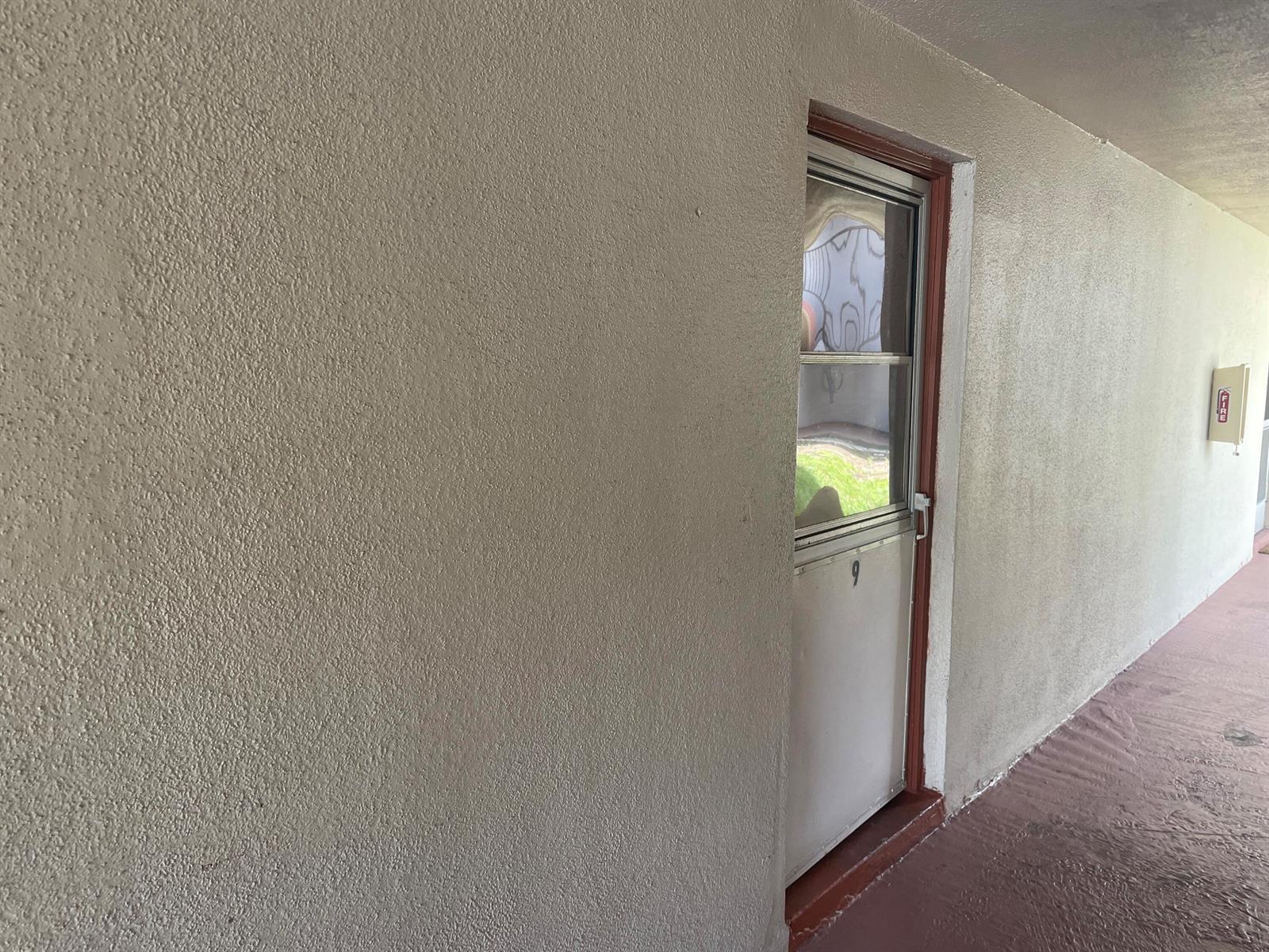 502 Davis Road # 9, Palm Springs FL 33461 photo 2