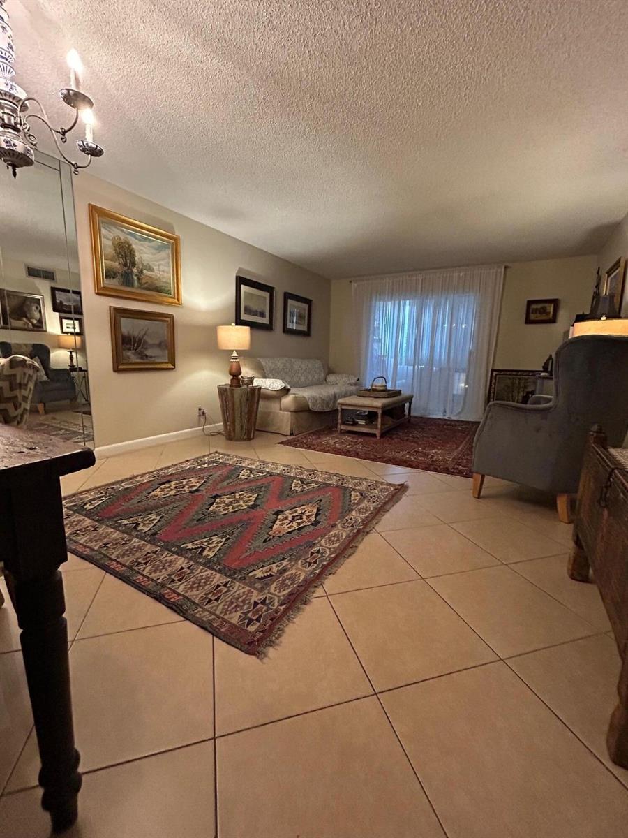 2515 NE 2nd Court # 202, Boynton Beach FL 33435
