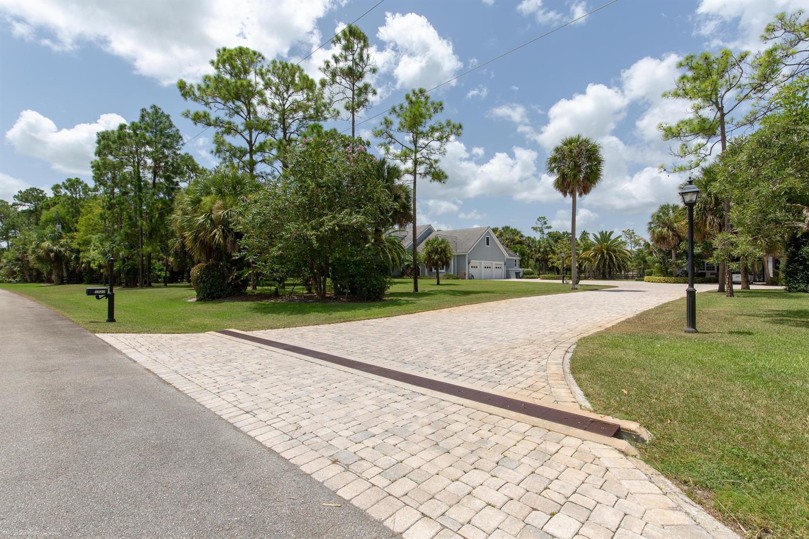 1321 Pelham Road, Wellington FL 33414 photo 2