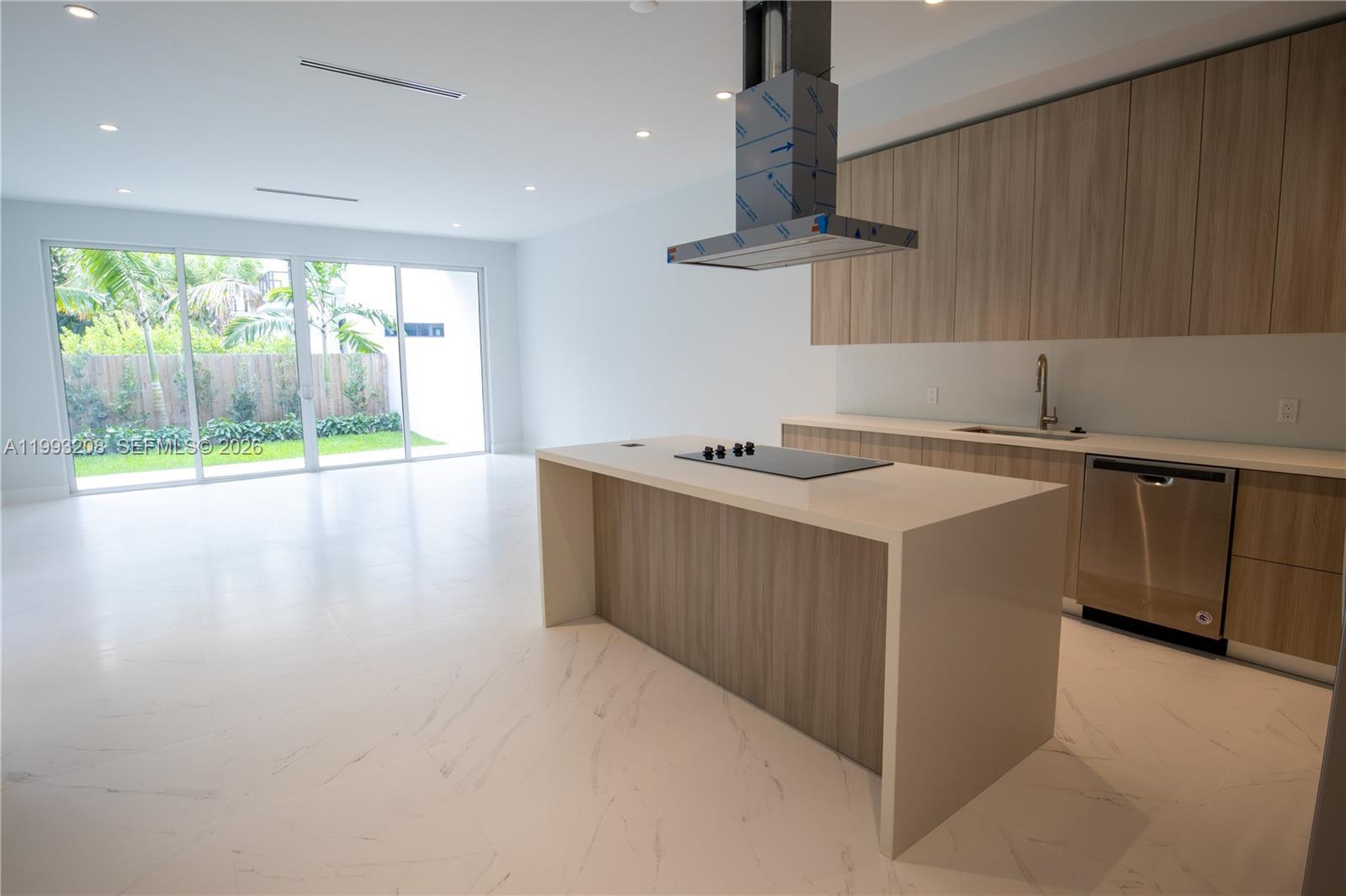 3374 Day Ave # A, Miami FL 33133 photo 4