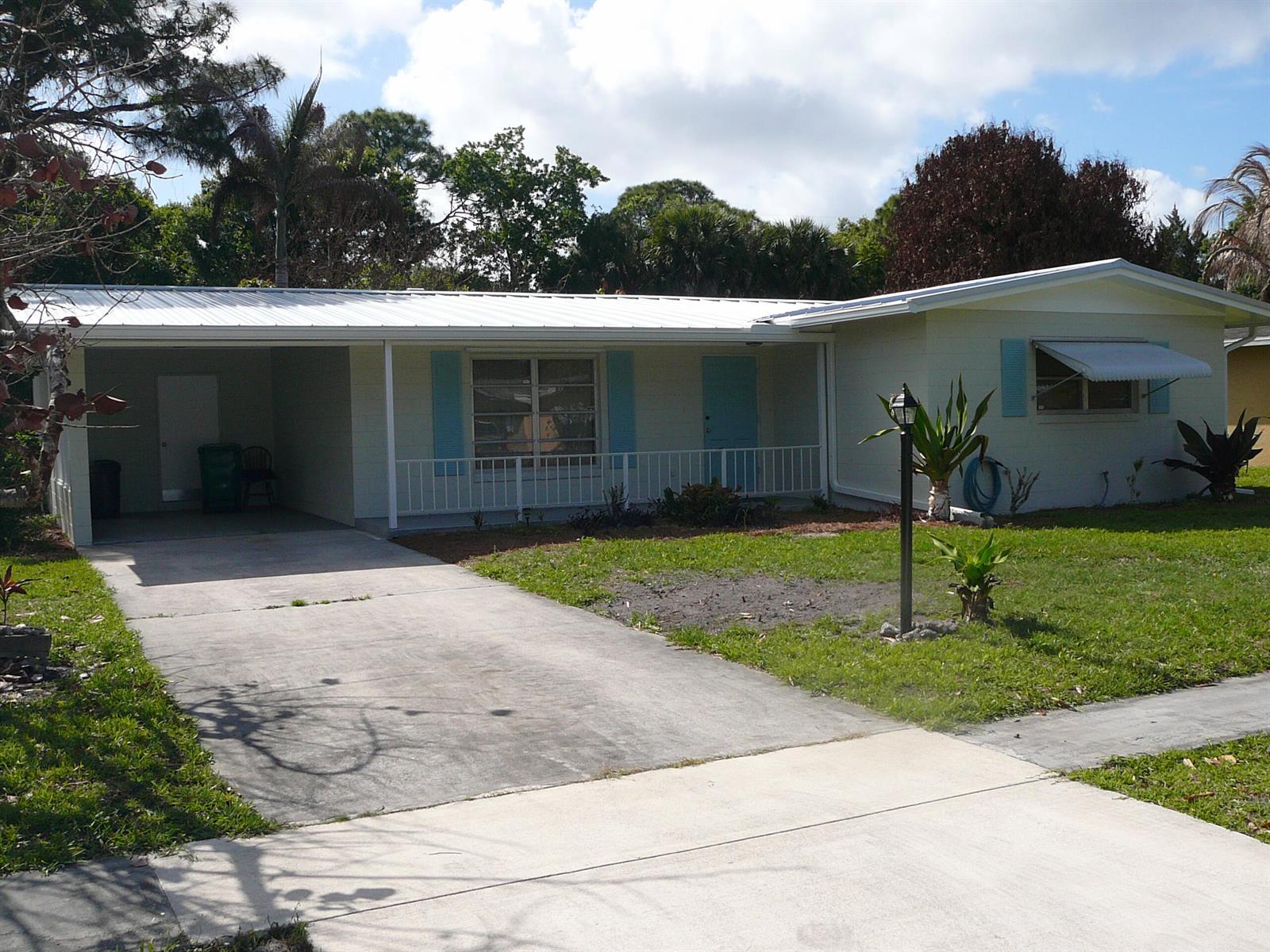 2921 Sherwood Lane, Fort Pierce FL 34982 photo 2