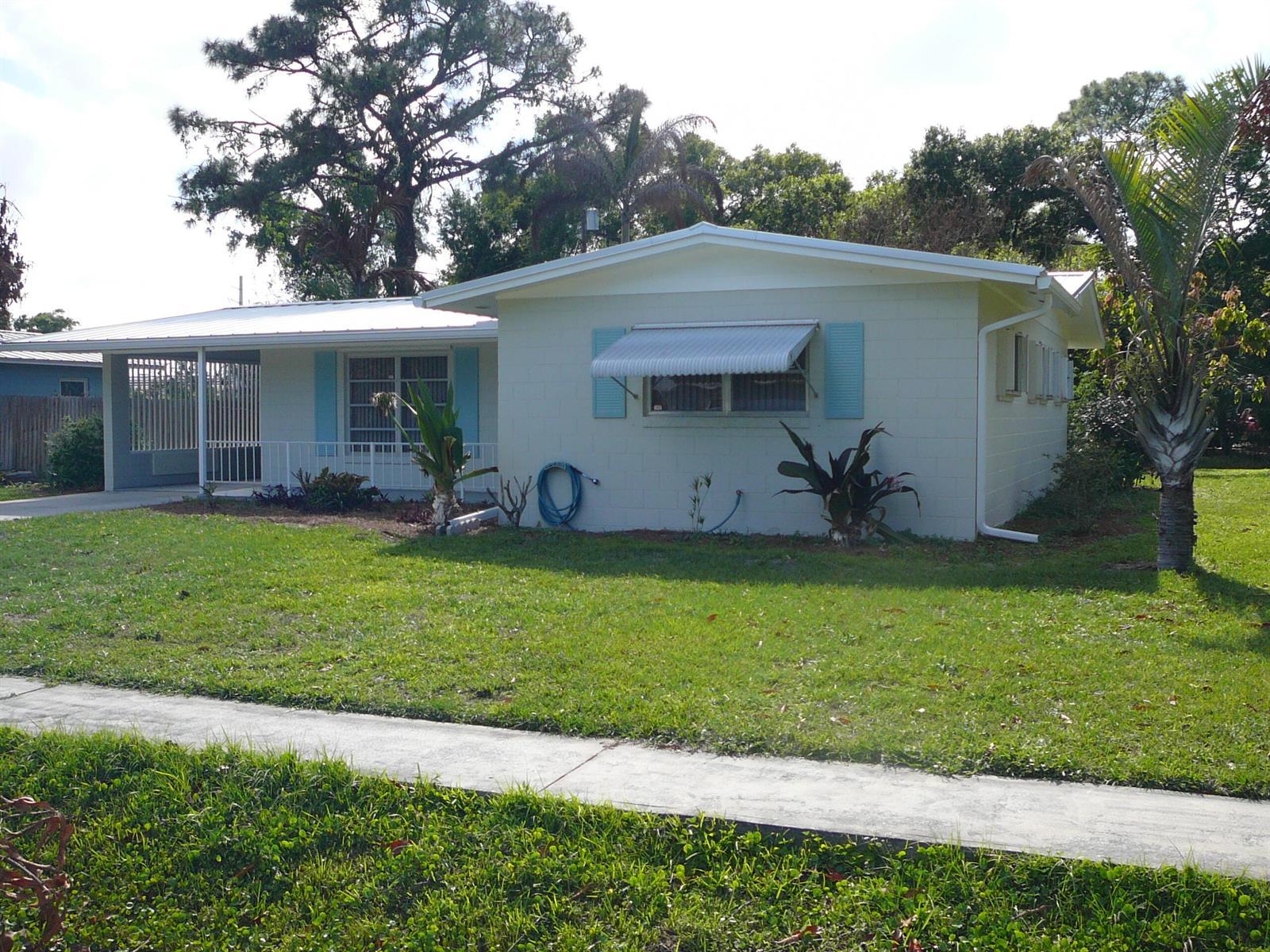 2921 Sherwood Lane, Fort Pierce FL 34982 photo 3