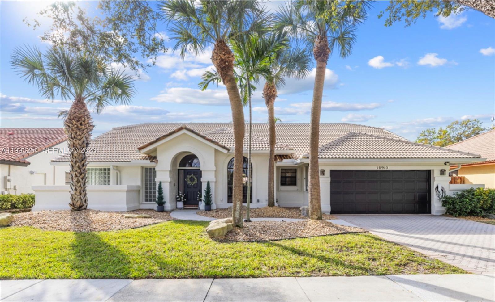 10910 NW 18th Ct, Plantation FL 33322