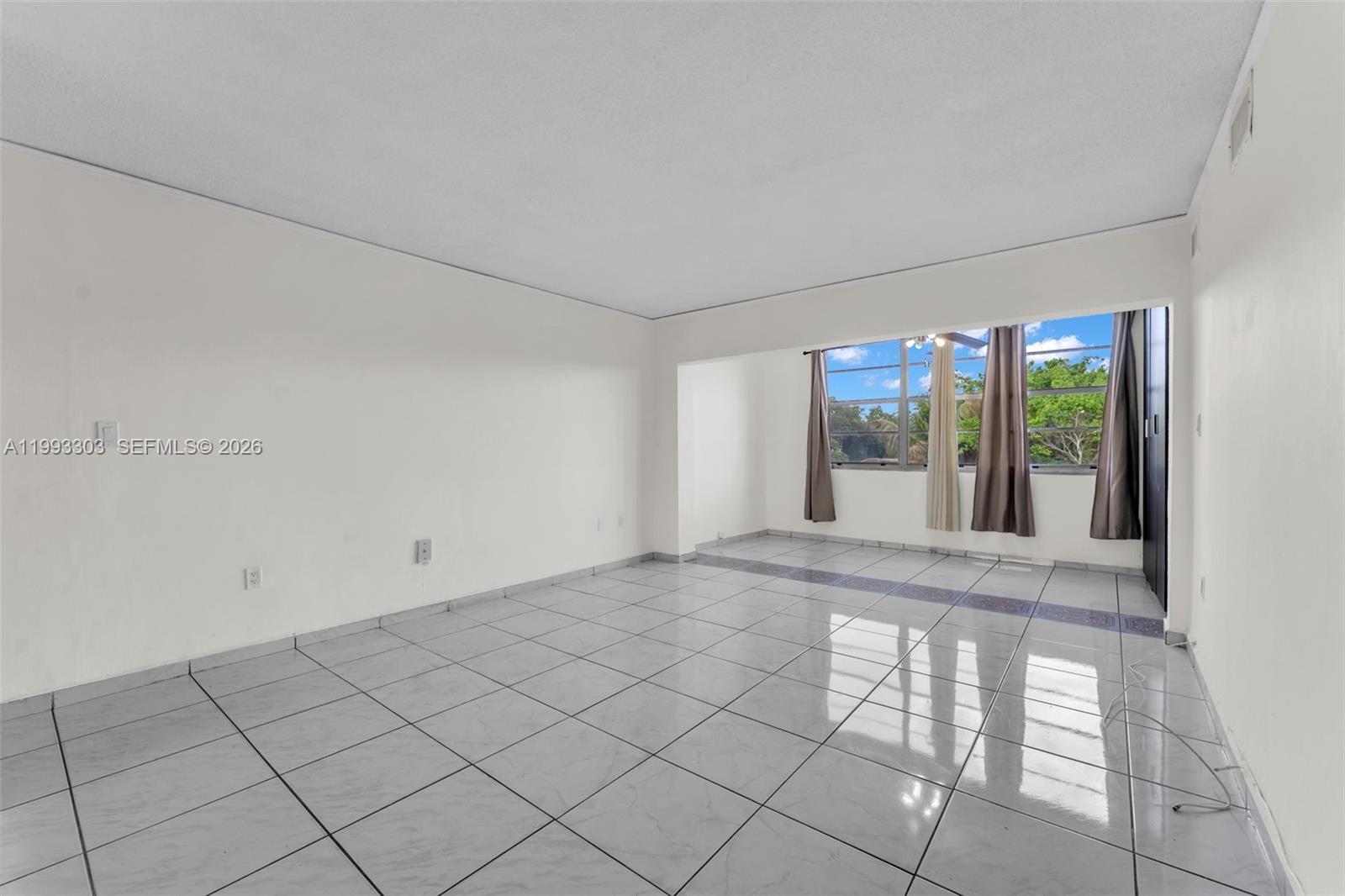1800 SW 25th St # 2305, Miami FL 33133 photo 4