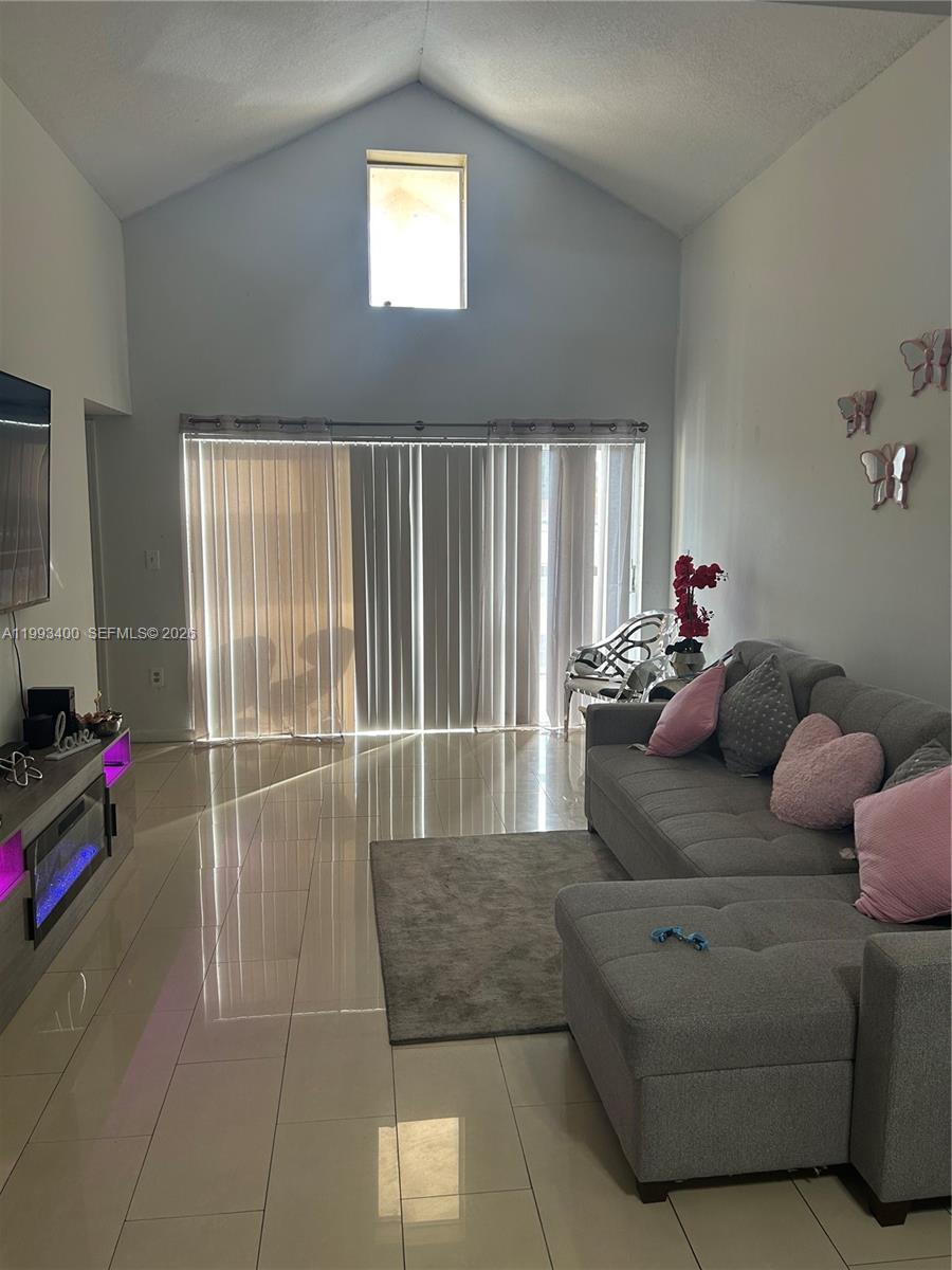 6280 NW 186th St # 301, Hialeah FL 33015
