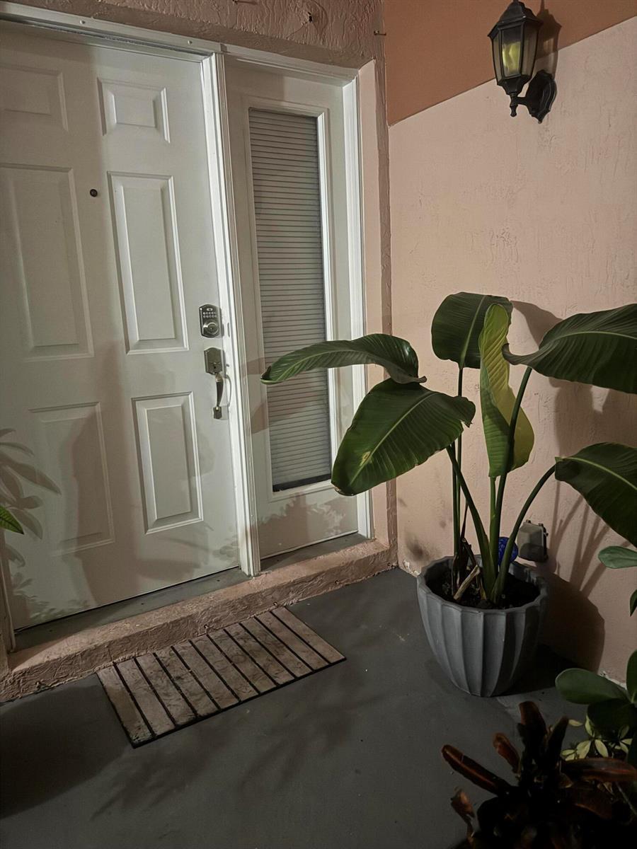 20818 San Simeon Way # 106, Miami FL 33179