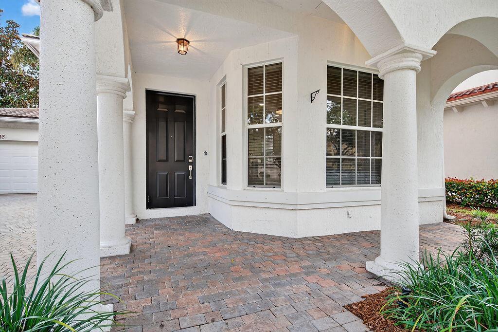 318 September Street, Palm Beach Gardens FL 33410 photo 2